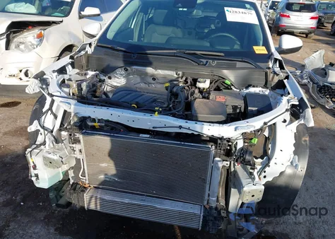 2024 Chevrolet Trax Fwd Lt из США, поврежденный, VIN KL77LHE27RC208383